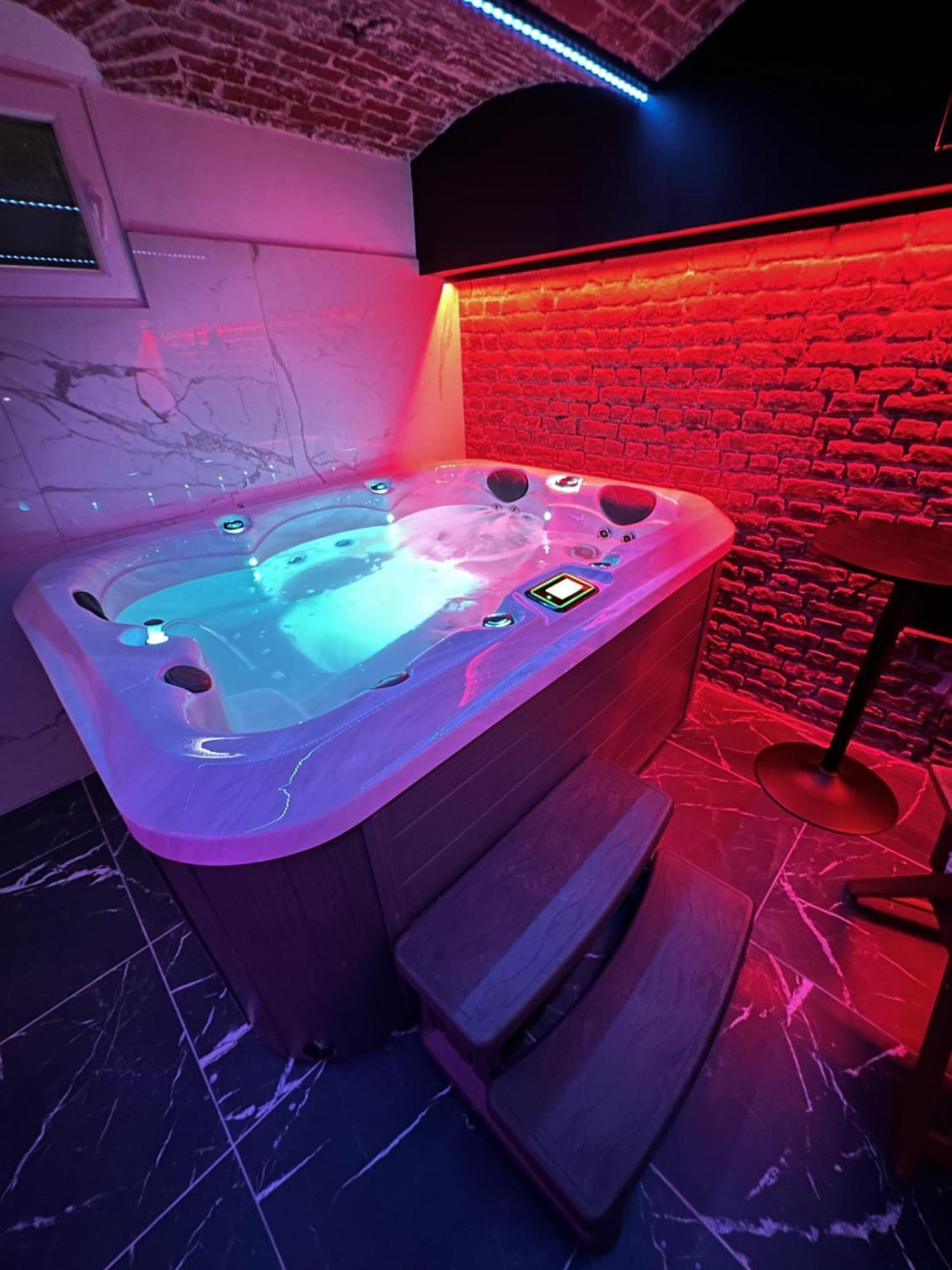 Le Bijou - Appartement, Sauna Et Jacuzzi - Lille Eksteriør billede